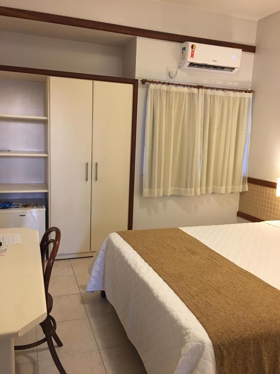 波塔达普林斯萨酒店 费拉迪圣安娜 外观 照片